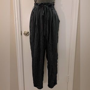 High waisted pants with tie belt